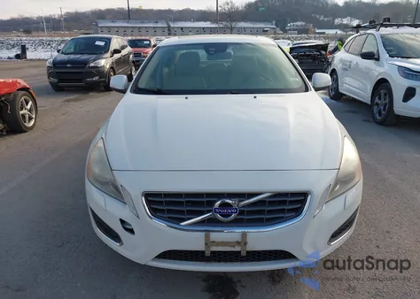 2012 Volvo S60 T5 из США, поврежденный, VIN YV1622FS8C2080627